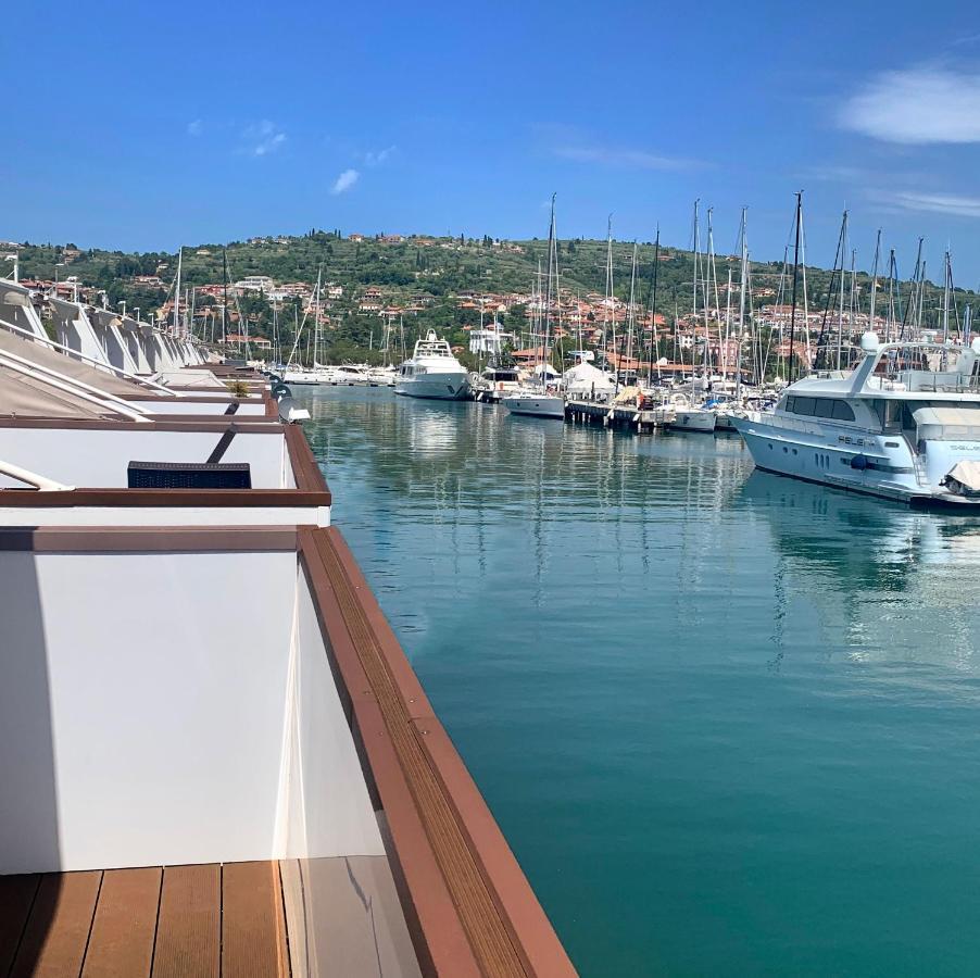 Bellavista Houseboat Apartment Portorose Luaran gambar