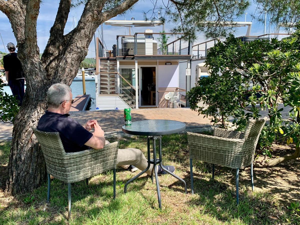 Bellavista Houseboat Apartment Portorose Bilik gambar