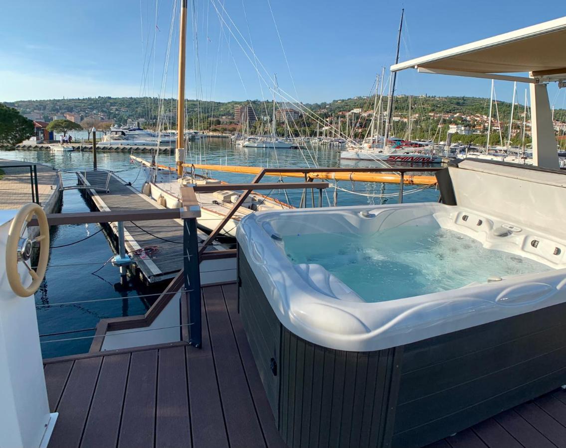 Bellavista Houseboat Apartment Portorose Luaran gambar