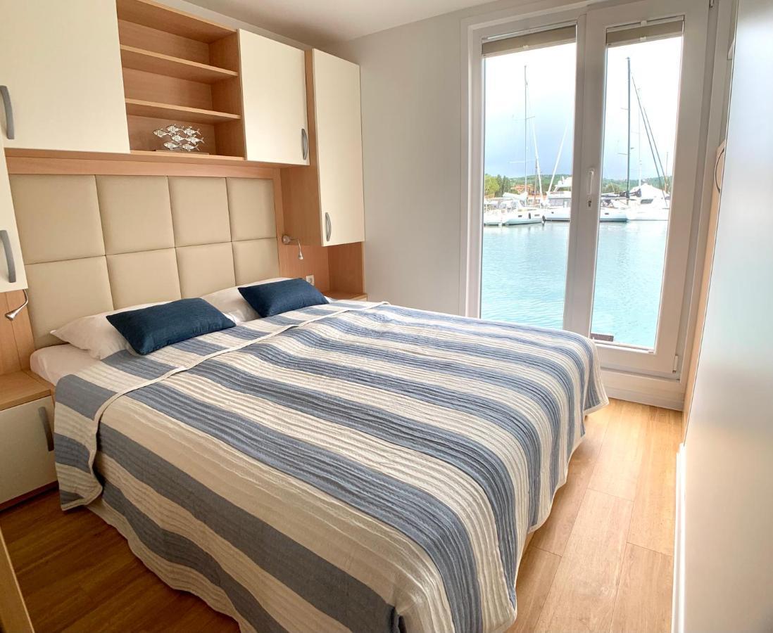 Bellavista Houseboat Apartment Portorose Luaran gambar