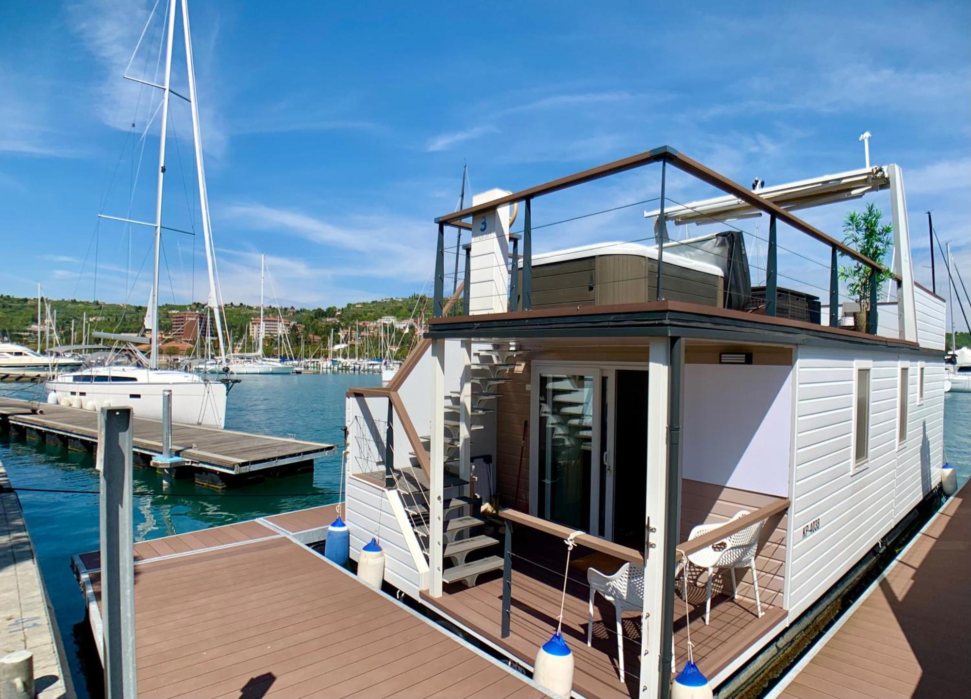 Bellavista Houseboat Apartment Portorose Bilik gambar